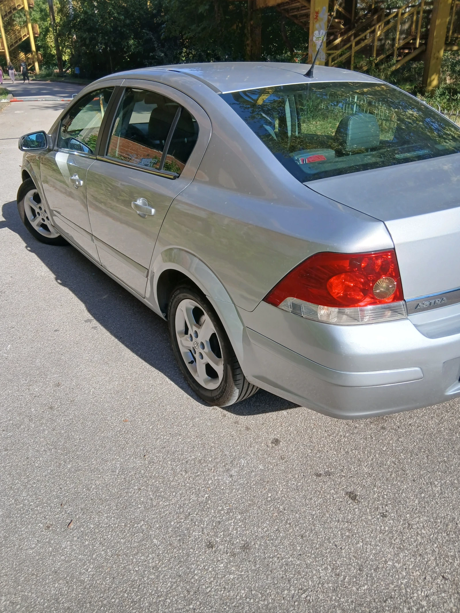 Opel Astra, снимка 4 - Автомобили и джипове - 56390021