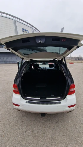 Mercedes-Benz ML 350 НА ПРУЖИНИ, СМЕНЕНИ ВЕРИГИ!, снимка 7