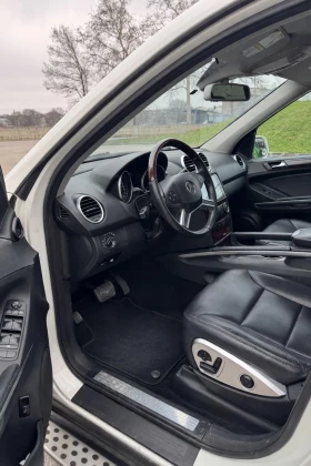 Mercedes-Benz ML 350 НА ПРУЖИНИ, СМЕНЕНИ ВЕРИГИ!, снимка 8