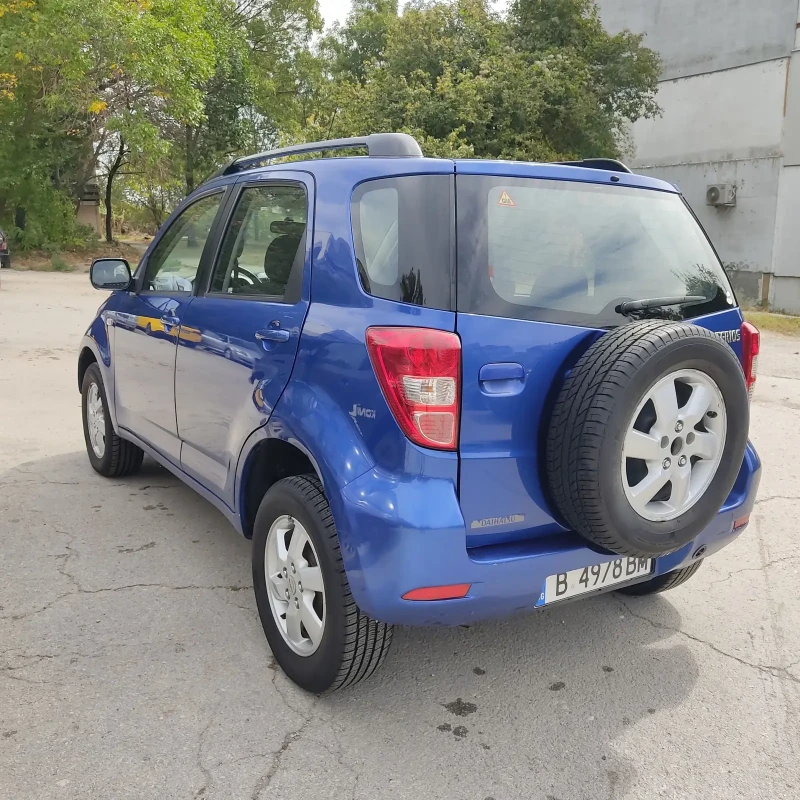 Daihatsu Terios 1.5i АВТОМАТИК, снимка 3 - Автомобили и джипове - 47192833