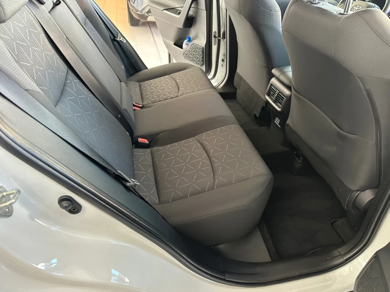 Toyota Rav4 Executive Plus, снимка 9 - Автомобили и джипове - 52627814