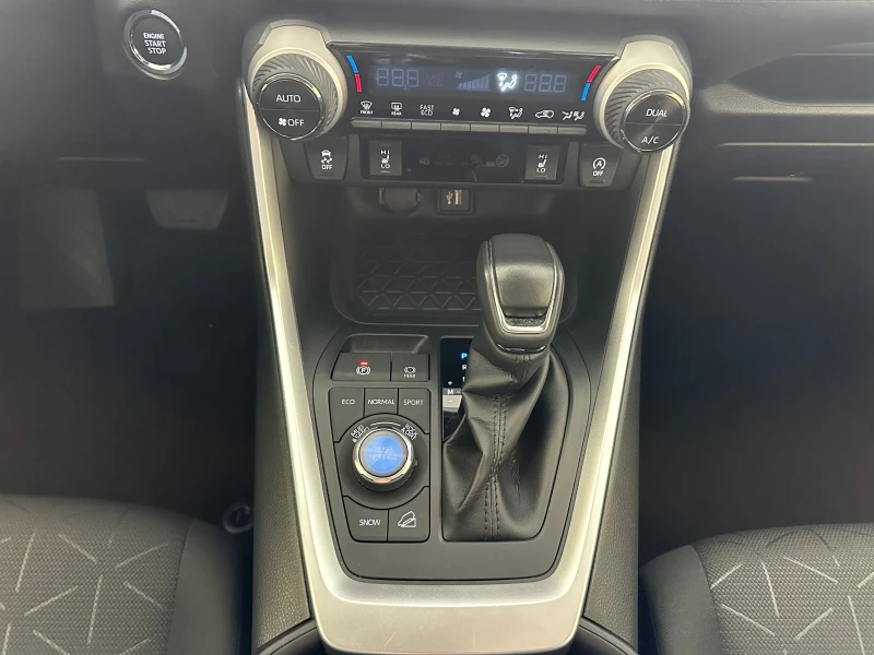 Toyota Rav4 Executive Plus, снимка 14 - Автомобили и джипове - 52627814