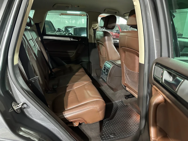 VW Touareg 3.0TDI 245кс , снимка 15 - Автомобили и джипове - 52868621