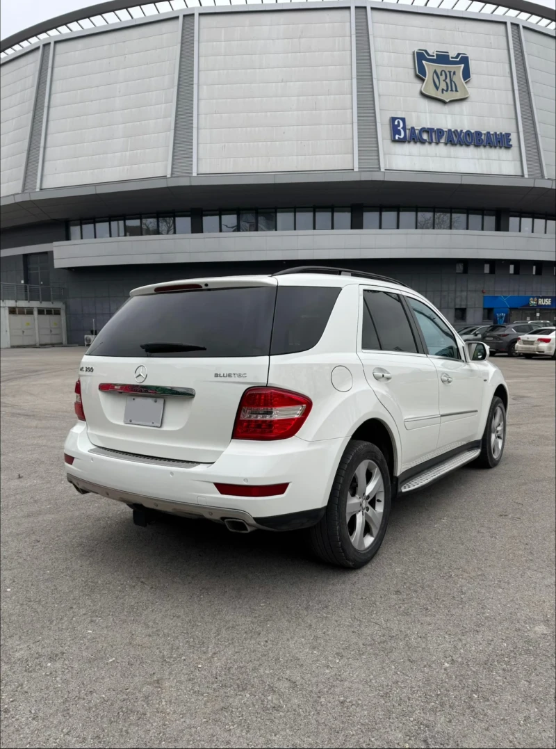 Mercedes-Benz ML 350 НА ПРУЖИНИ, СМЕНЕНИ ВЕРИГИ!, снимка 5 - Автомобили и джипове - 53305477