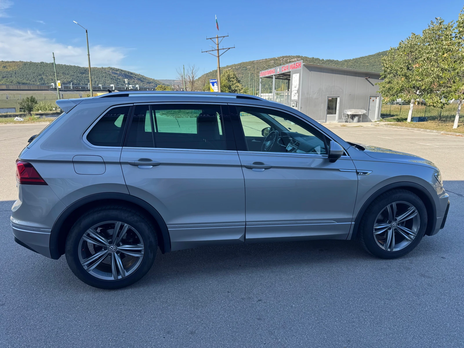 VW Tiguan 2.0tdi R LINE - изображение 4