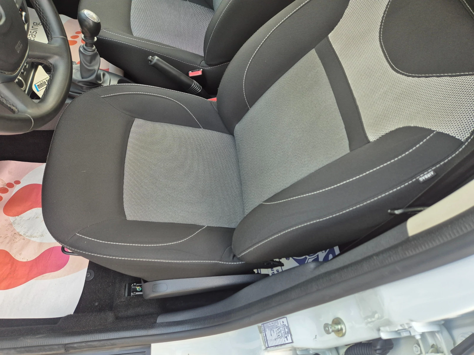 Dacia Duster NAVI, 4x4 - изображение 10