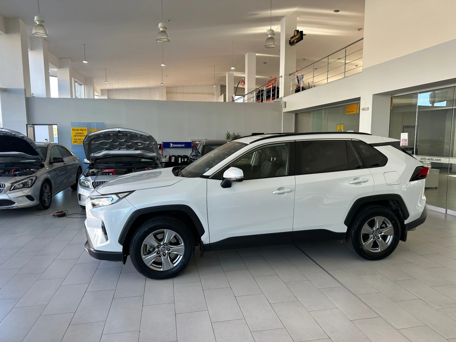 Toyota Rav4 Executive Plus - изображение 3
