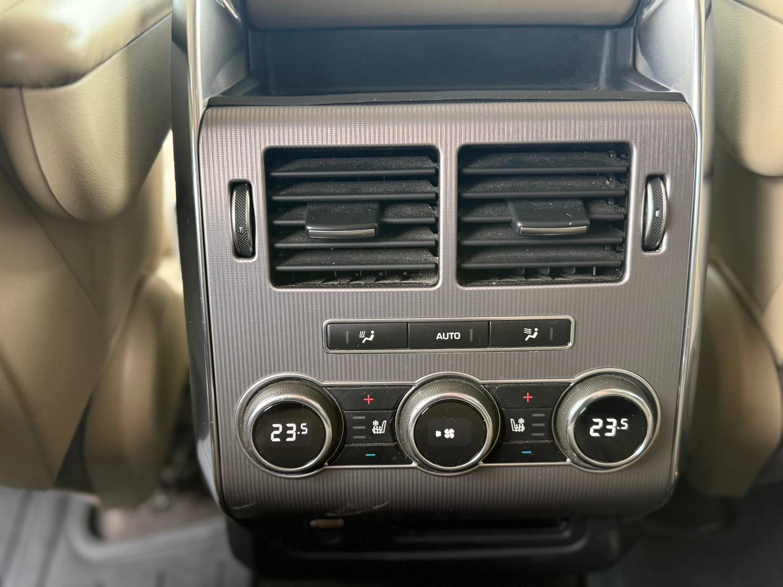 Land Rover Range Rover Sport 3.0 SD V6 SUV ������� ��������� , ����� ���������� | Mobile.bg � ����������� 13