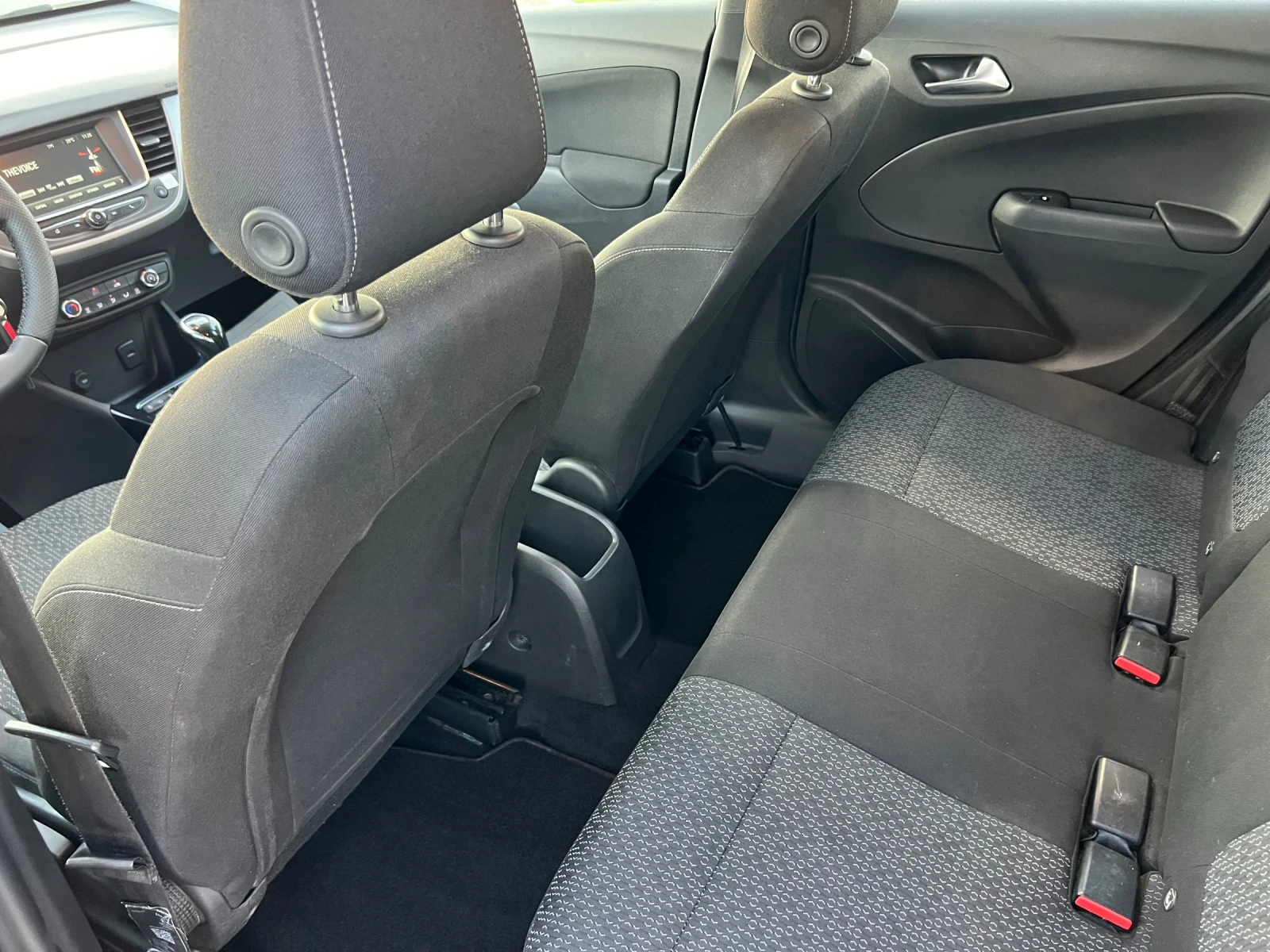 Opel Crossland X 1.6 HDI 100кс Euro6, снимка 8 - Автомобили и джипове - 54684038