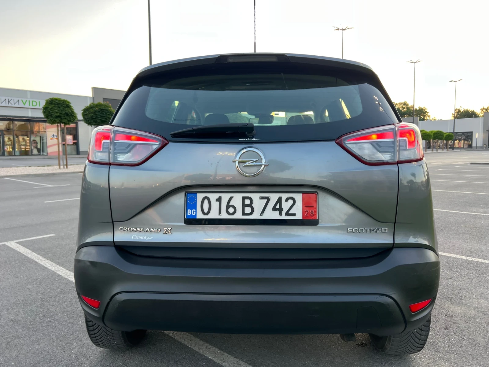 Opel Crossland X 1.6 HDI 100кс Euro6, снимка 4 - Автомобили и джипове - 54684038