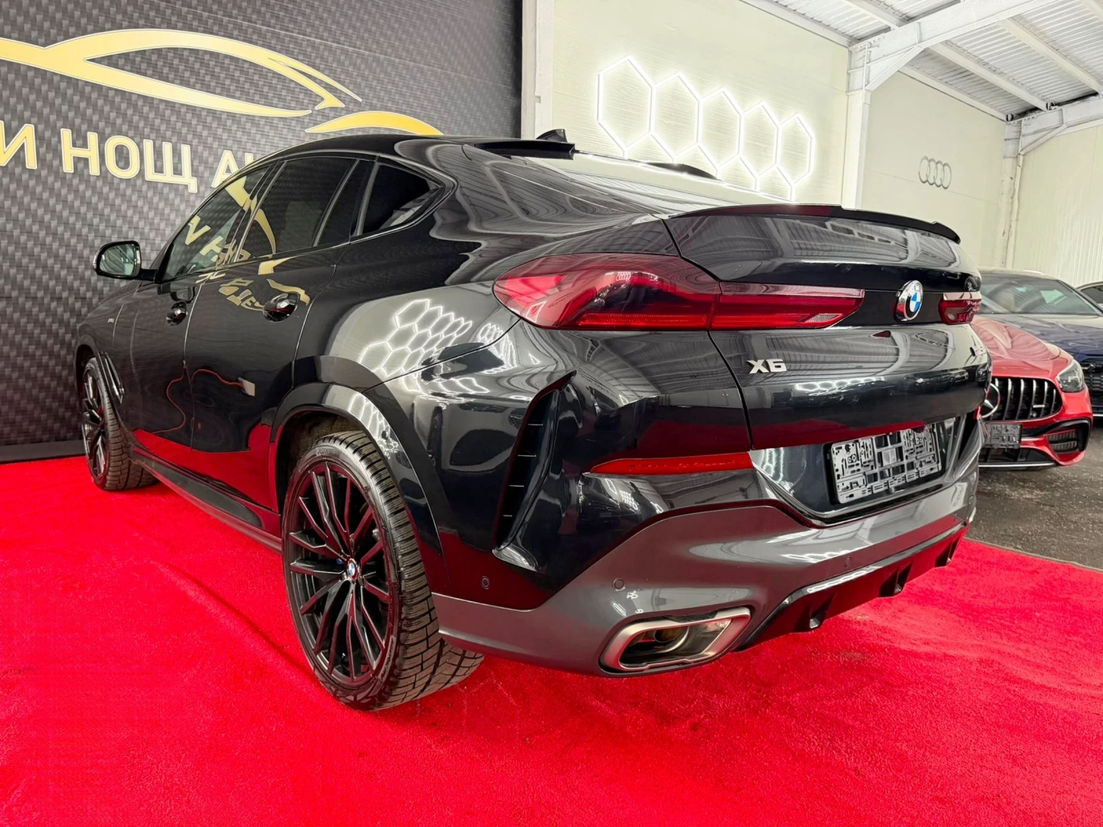 BMW X6  BMW X6 M50i LASER 360HARMAN FULLMAX, снимка 8 - Автомобили и джипове - 54733336