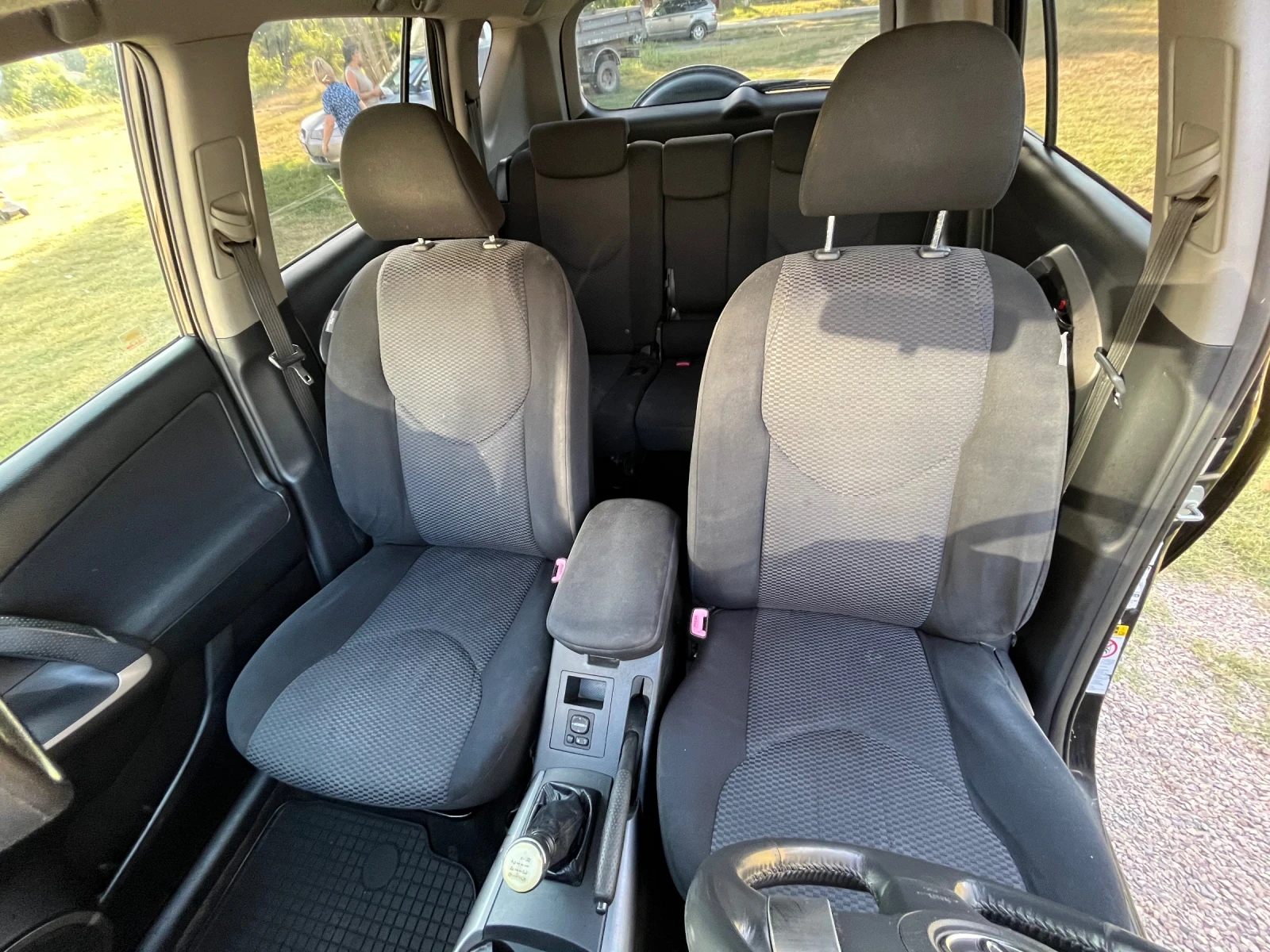 Toyota Rav4 D4D Navi Clima, снимка 11 - Автомобили и джипове - 55868017