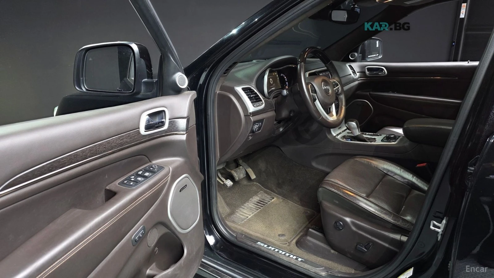 Jeep Grand cherokee SUMMIT* AUTOPARK* DISTRONIC* PANO* ОБДУХ* HARMAN* , снимка 5 - Автомобили и джипове - 55904968