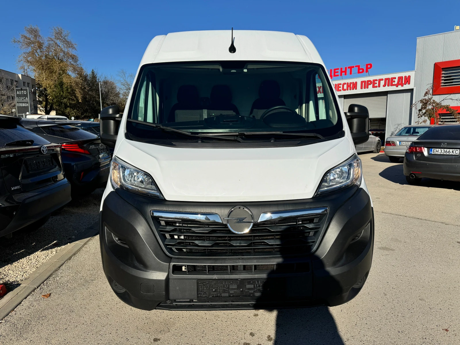 Opel Movano 2.2D 140к.с 6ск. 11м.2022г. - изображение 2