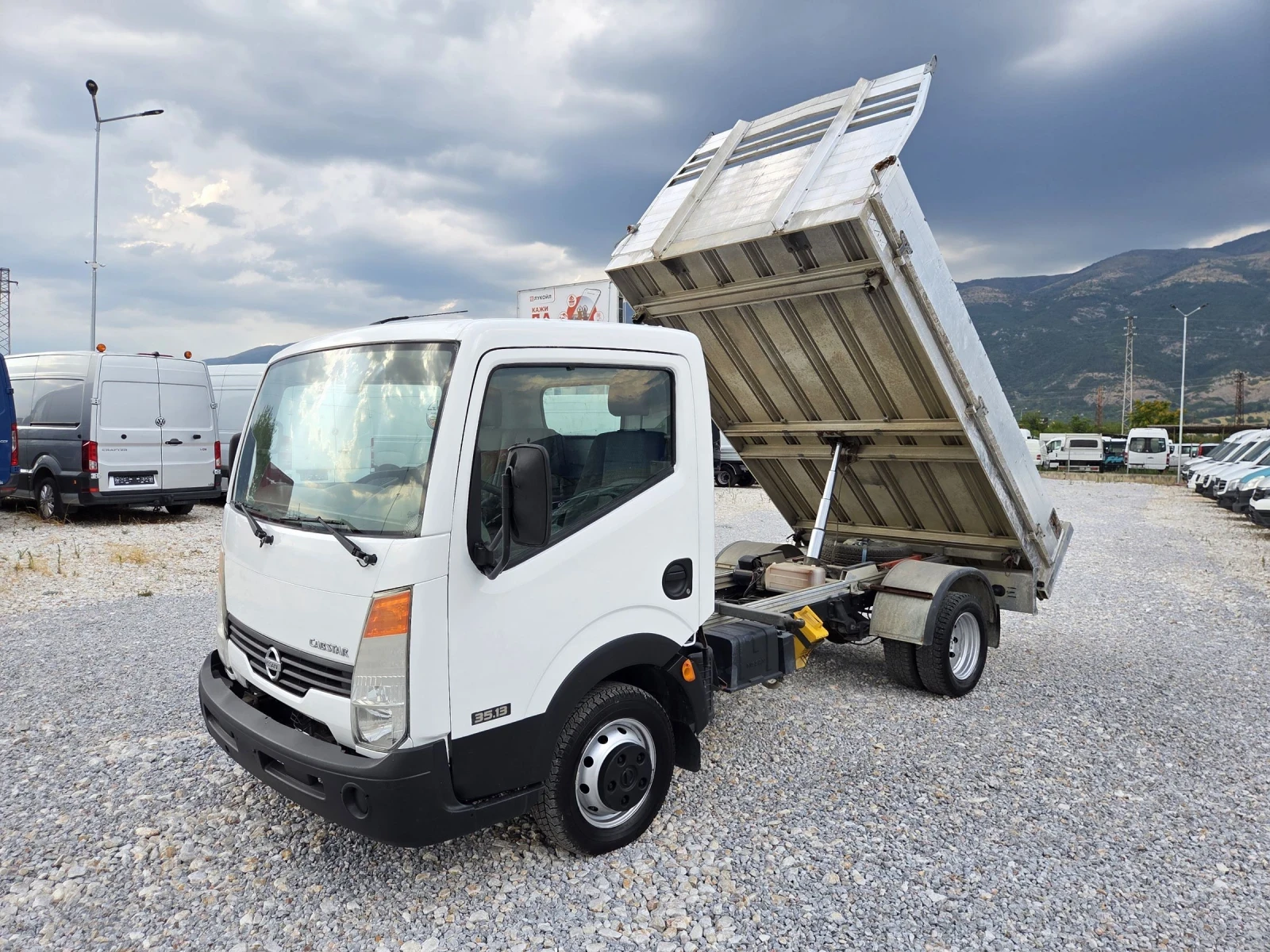 Nissan Capstar   | Mobile.bg   1