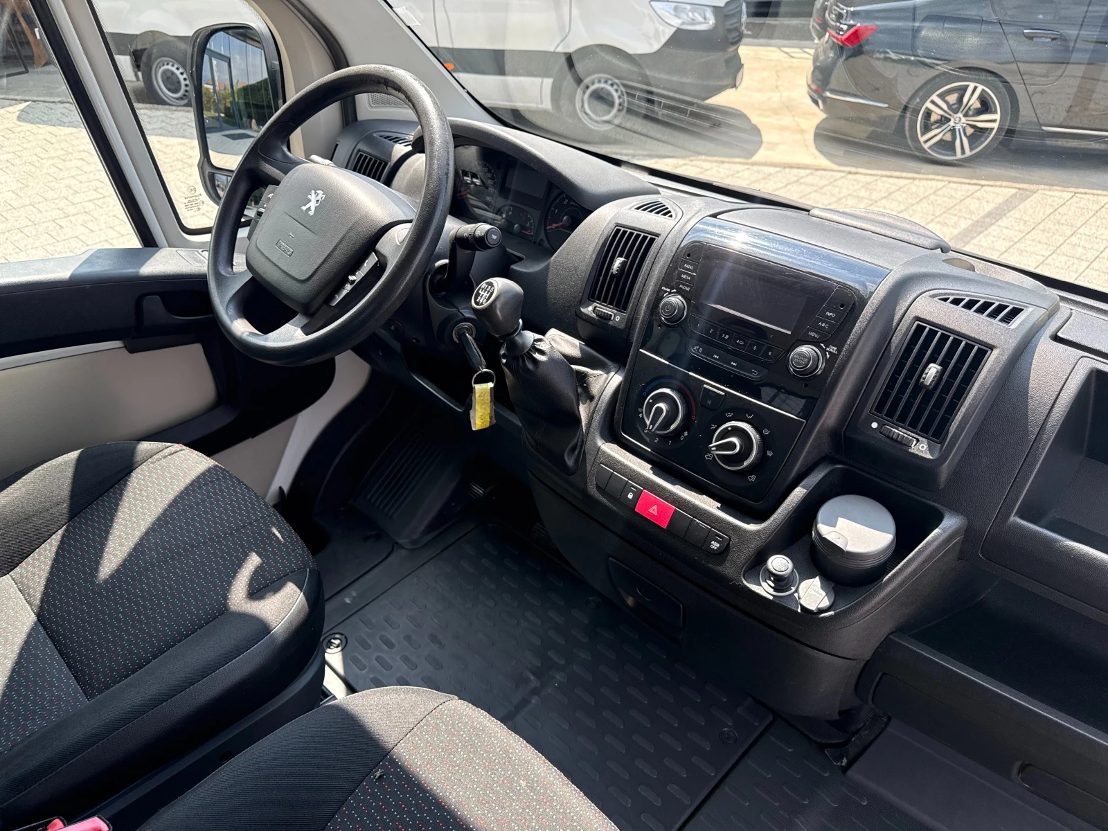 Peugeot Boxer 3.60м. Климатик 7-местен Euro 6B , снимка 12 - Бусове и автобуси - 55129690