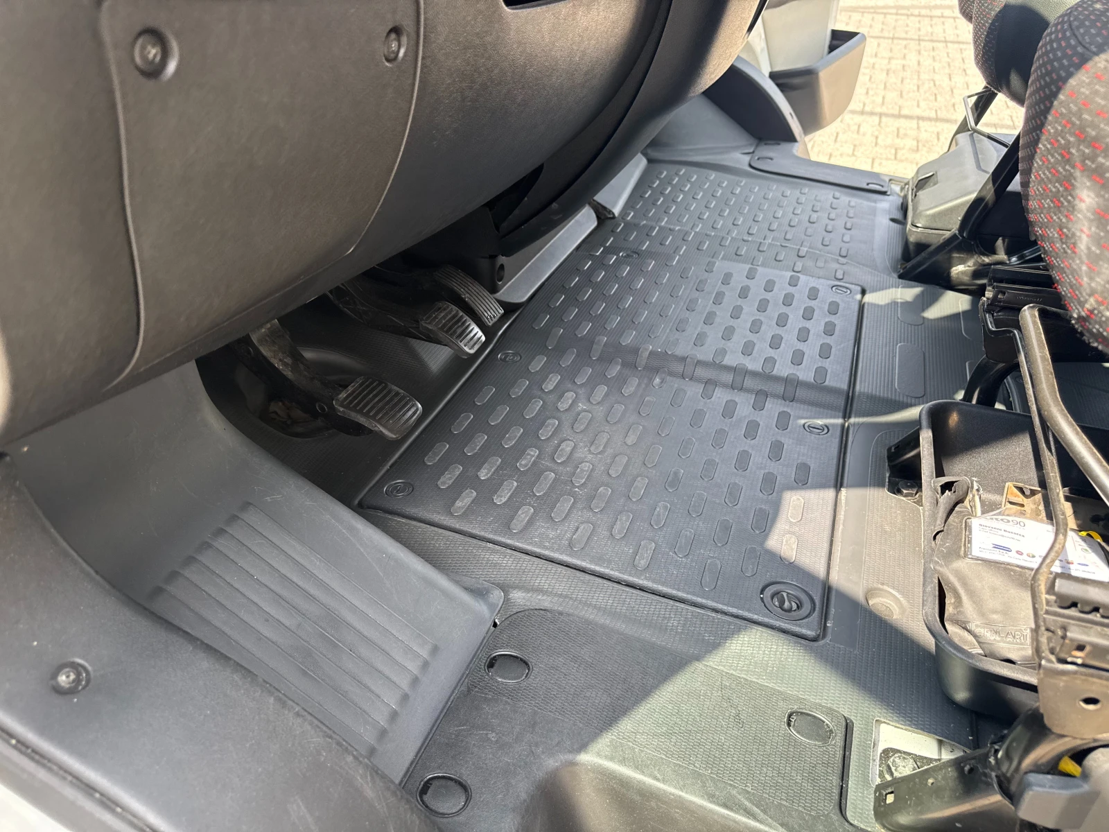 Peugeot Boxer 3.60м. Климатик 7-местен Euro 6B , снимка 16 - Бусове и автобуси - 55129690