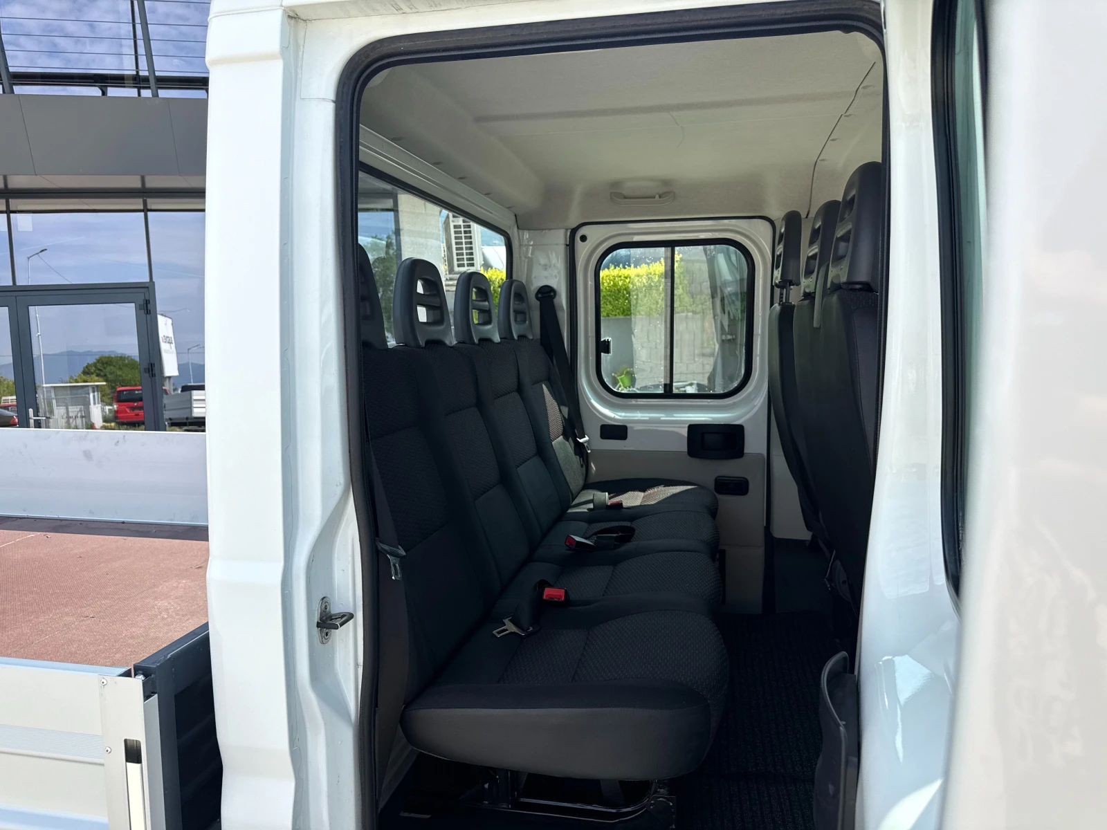 Peugeot Boxer 3.60м. Климатик 7-местен Euro 6B , снимка 11 - Бусове и автобуси - 55129690