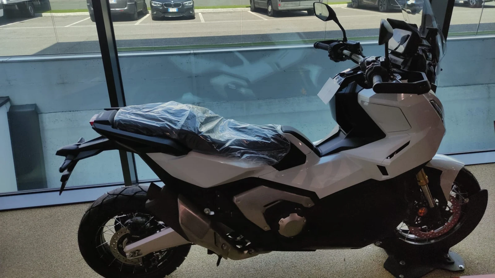 Honda X-ADV 750-2025Г- LIZING - изображение 3