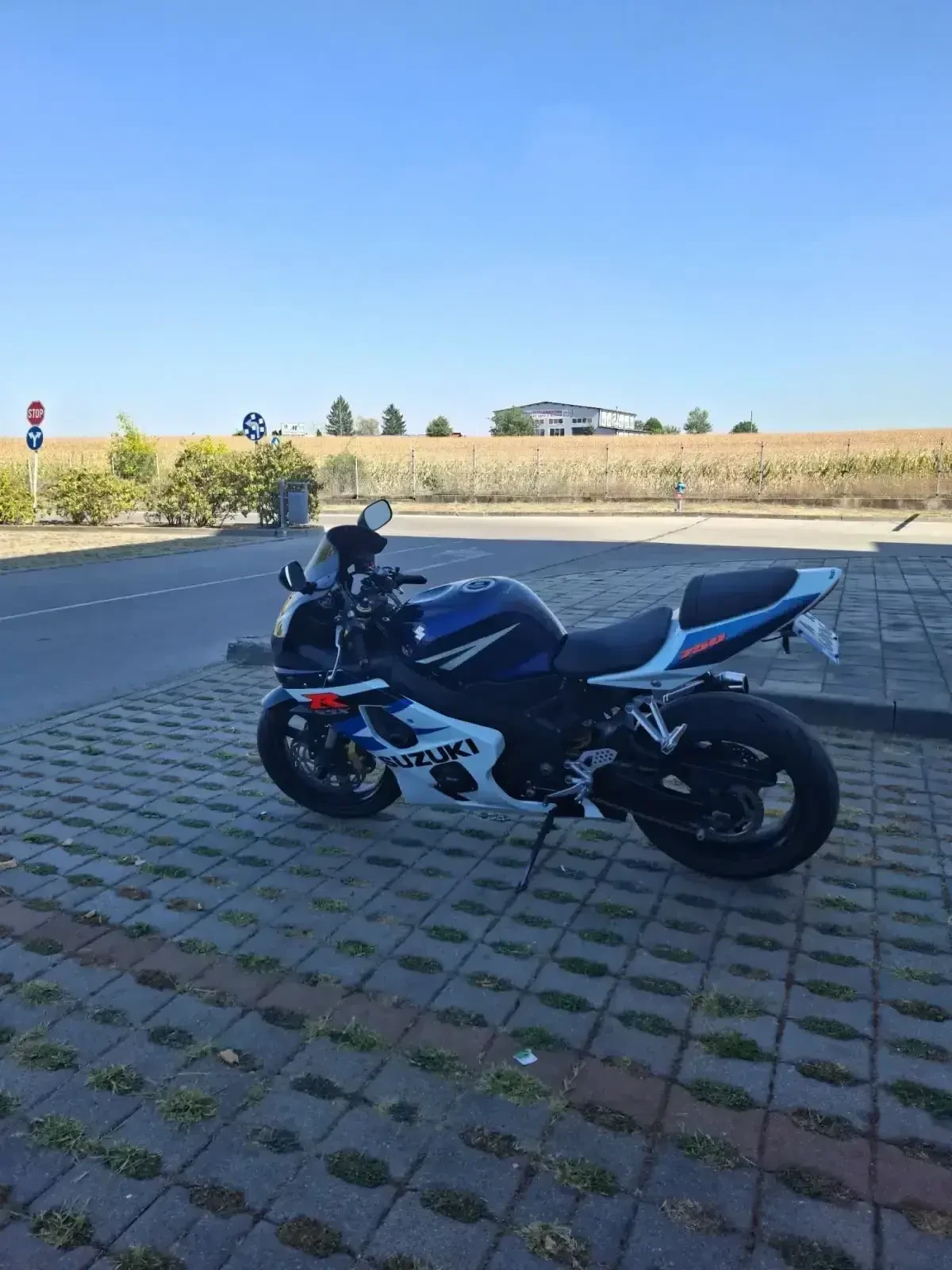 Suzuki Gsxr 750, снимка 2 - Мотоциклети и мототехника - 55694850