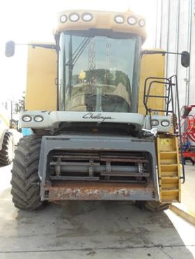 Комбайн Challenger 654B, снимка 1