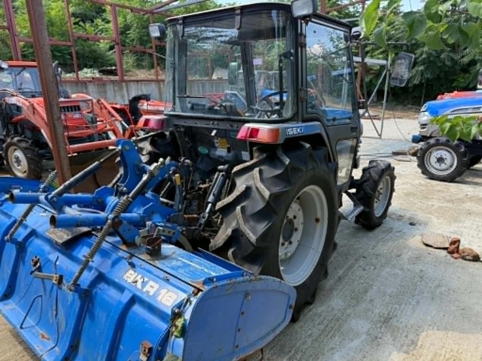 Трактор ISEKI TG33, снимка 5 - Селскостопанска техника - 56086601