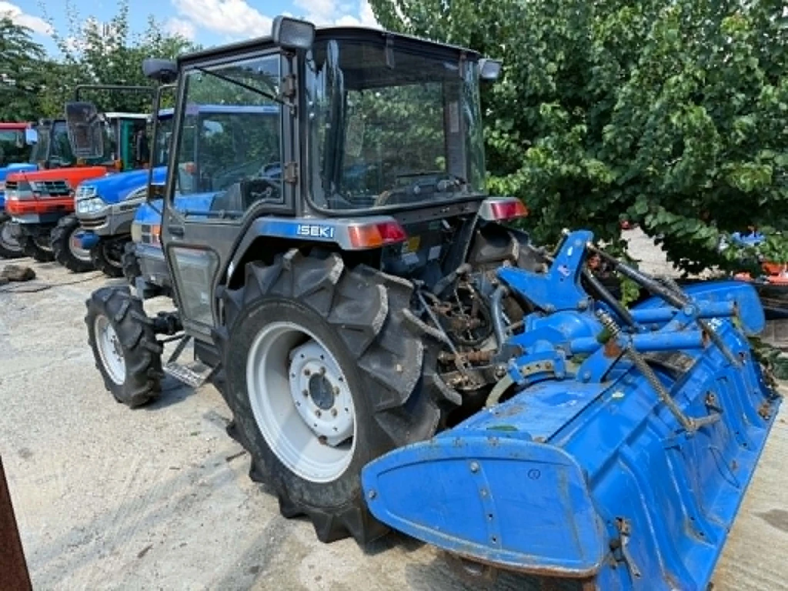 Трактор ISEKI TG33, снимка 4 - Селскостопанска техника - 56086601