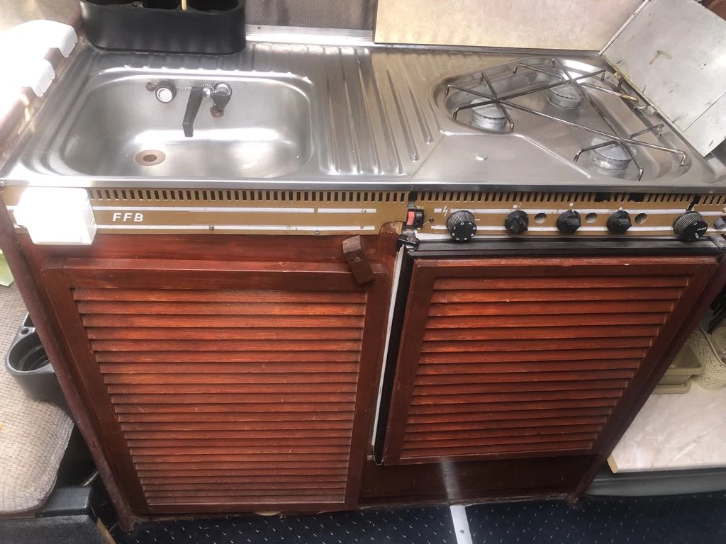 Кемпер Mercedes-Benz 814D - изображение 9