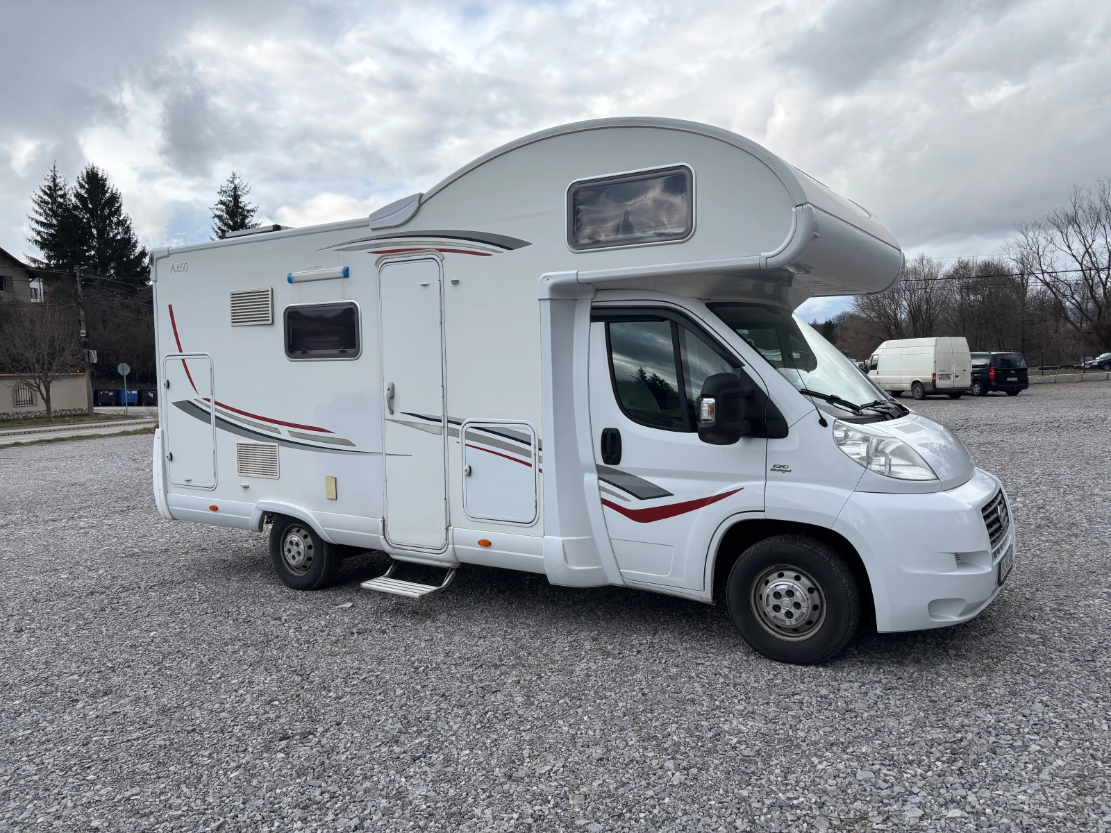 Кемпер Fiat ДВУЕТАЖНИ ЛЕГЛА - изображение 2