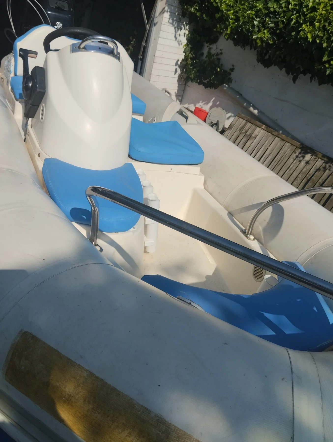 Надуваема лодка Zodiac Yacht line , снимка 4 - Воден транспорт - 53730090