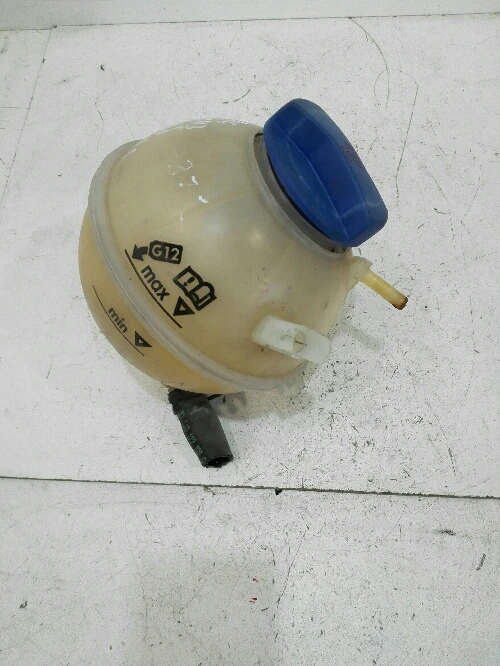 Казанче антифриз Фолксваген Бора 2.3Б