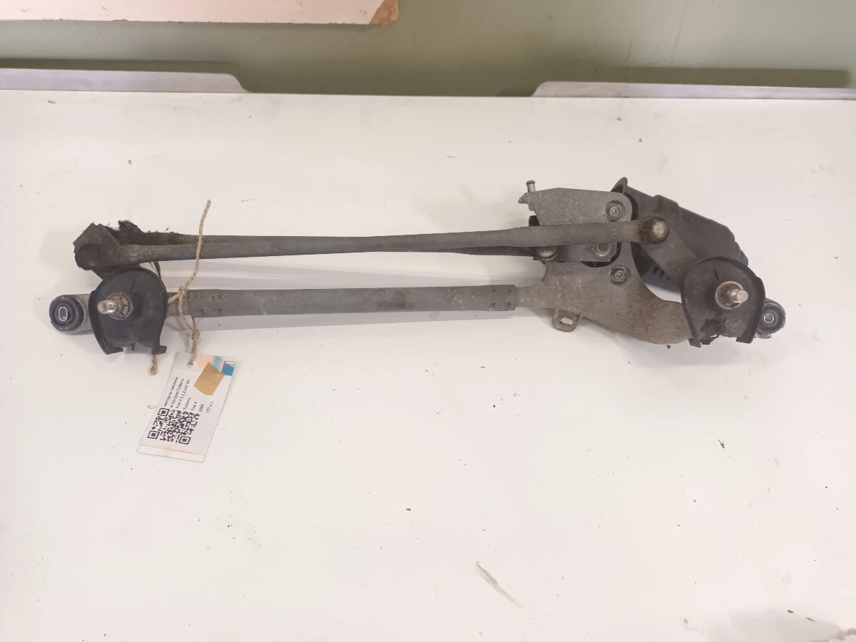 моторче чистачки предни Тойота Рав 4 2.2 д кат бл