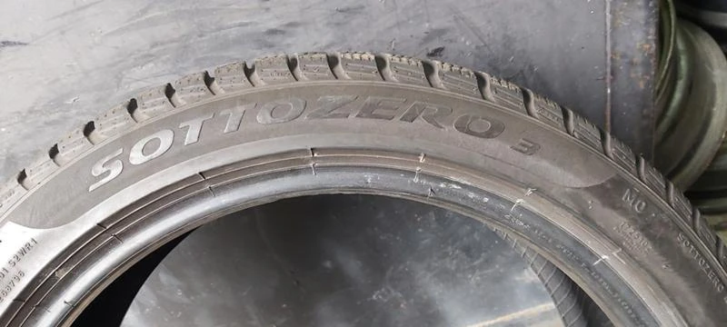 Гуми Зимни 225/45R18, снимка 7 - Гуми и джанти - 35124441