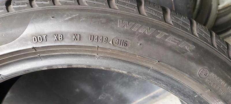 Гуми Зимни 225/45R18, снимка 6 - Гуми и джанти - 35124441