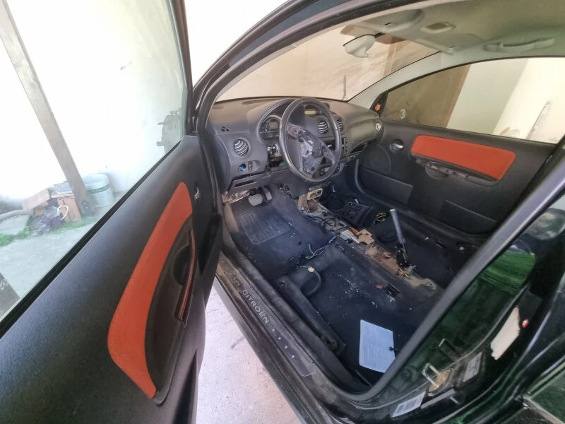 Citroen C2 1.4 Автоматик , снимка 9 - Автомобили и джипове - 36584916