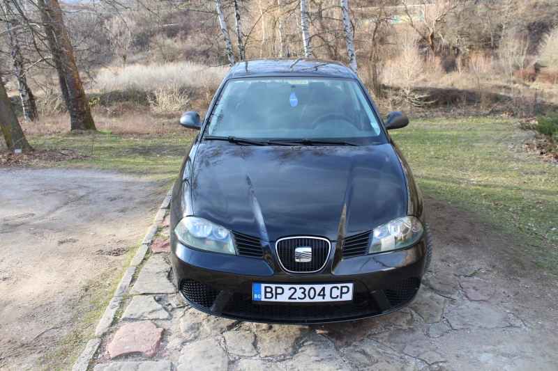 Seat Ibiza 1.4I РЕГИСТРАЦИЯ, снимка 2 - Автомобили и джипове - 48443655