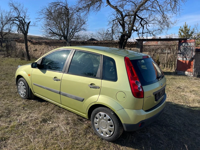 Ford Fiesta 1.3i, снимка 7 - Автомобили и джипове - 48897464