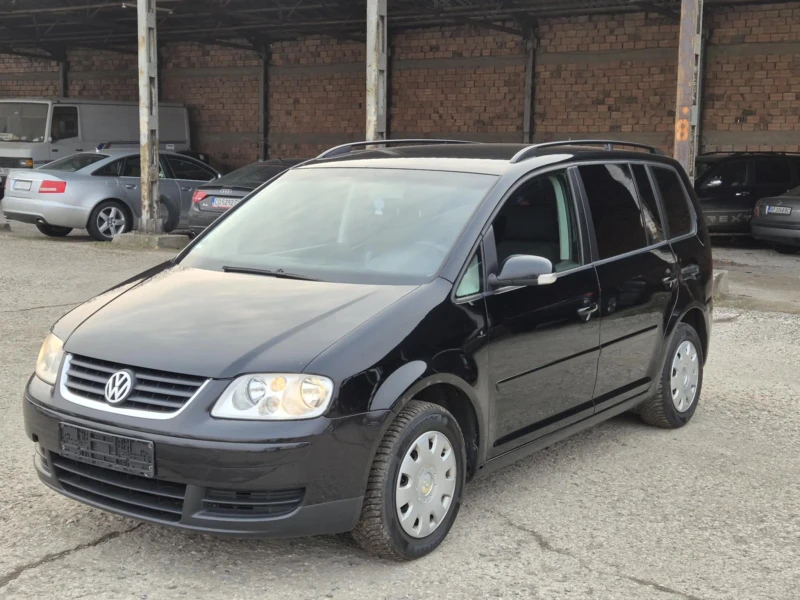 VW Touran 2.0TDI, снимка 1 - Автомобили и джипове - 49306237