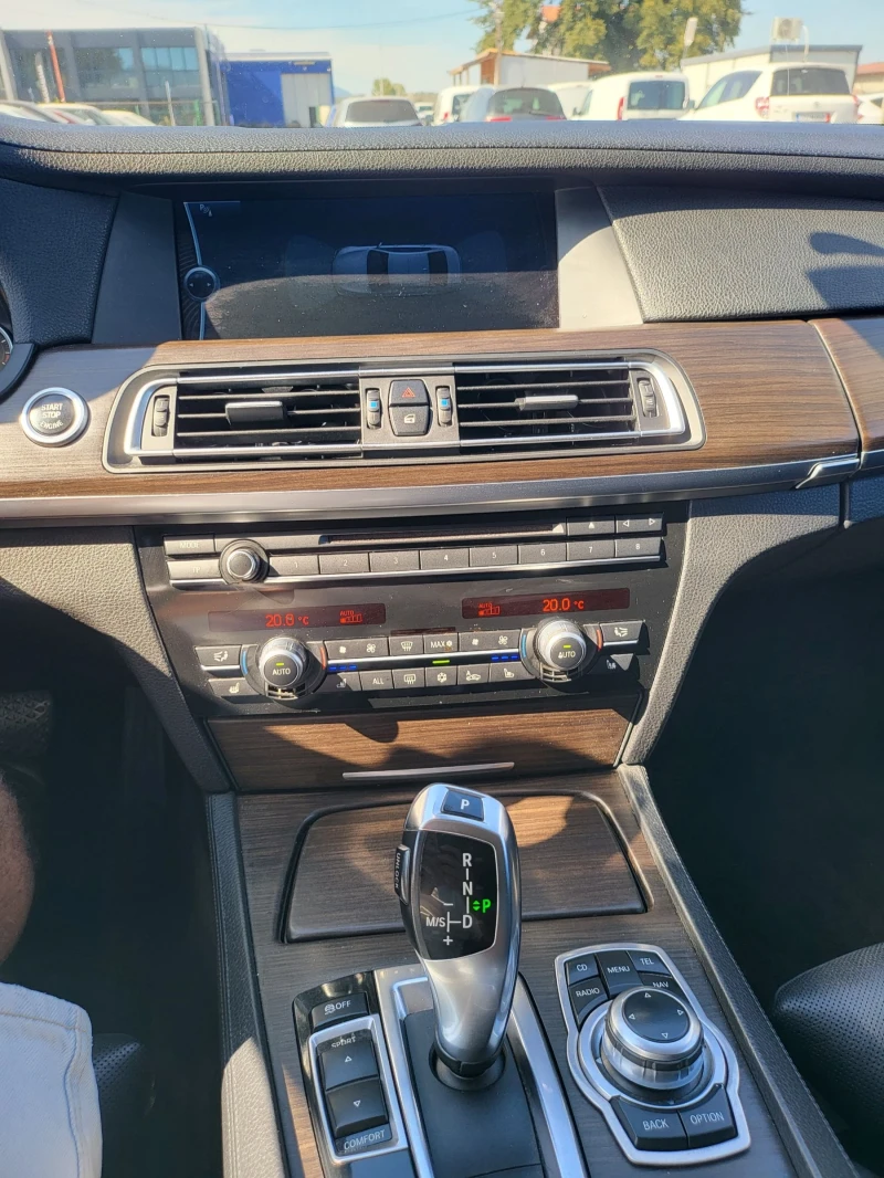 BMW 730, снимка 11 - Автомобили и джипове - 51518531