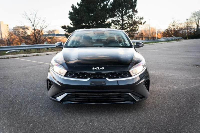 Kia Forte EX* FWD* АвтоКредит* (ЦЕНА ДО БГ), снимка 2 - Автомобили и джипове - 52532379