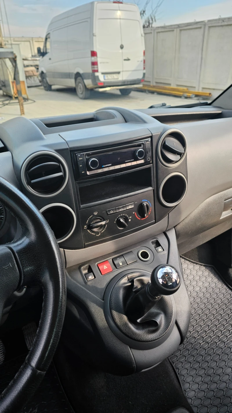 Peugeot Partner, снимка 4 - Автомобили и джипове - 52645190
