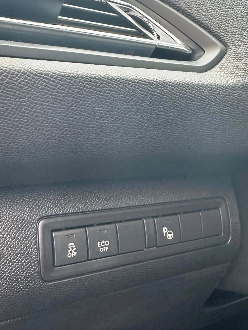 Peugeot 308 1.6HDI, снимка 7 - Автомобили и джипове - 52640812