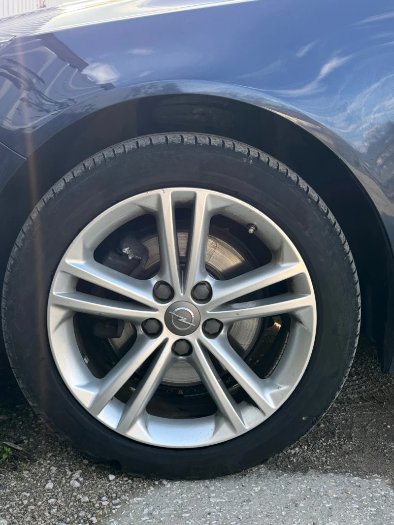 Opel Insignia 2.0 CDTI* АВТОМАТИК* 4X4, снимка 11 - Автомобили и джипове - 52653969