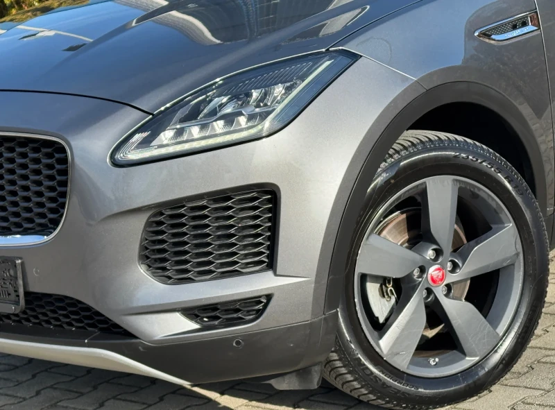 Jaguar E-pace 2.0d-AWD-4X4-АВТОМАТ-9АТ-ПОДГРЕВ-KEYLESS-164X.KM!!, снимка 2 - Автомобили и джипове - 52846088