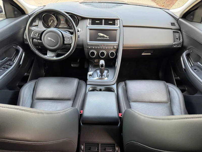 Jaguar E-pace 2.0d-AWD-4X4-АВТОМАТ-9АТ-ПОДГРЕВ-KEYLESS-164X.KM!!, снимка 13 - Автомобили и джипове - 52846088