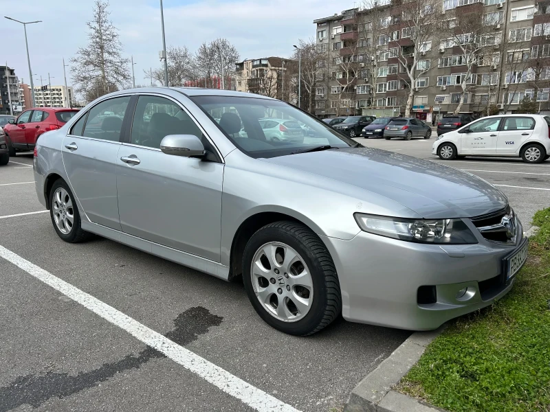 Honda Accord 2.0 VTEC, снимка 2 - Автомобили и джипове - 53418681