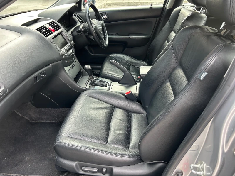 Honda Accord 2.0 VTEC, снимка 9 - Автомобили и джипове - 53418681