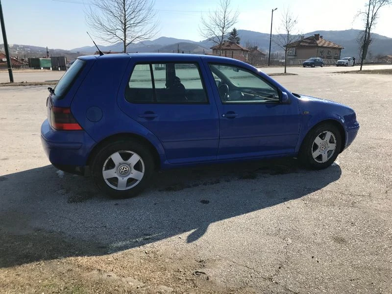 VW Golf 110hp, снимка 6 - Автомобили и джипове - 45090127