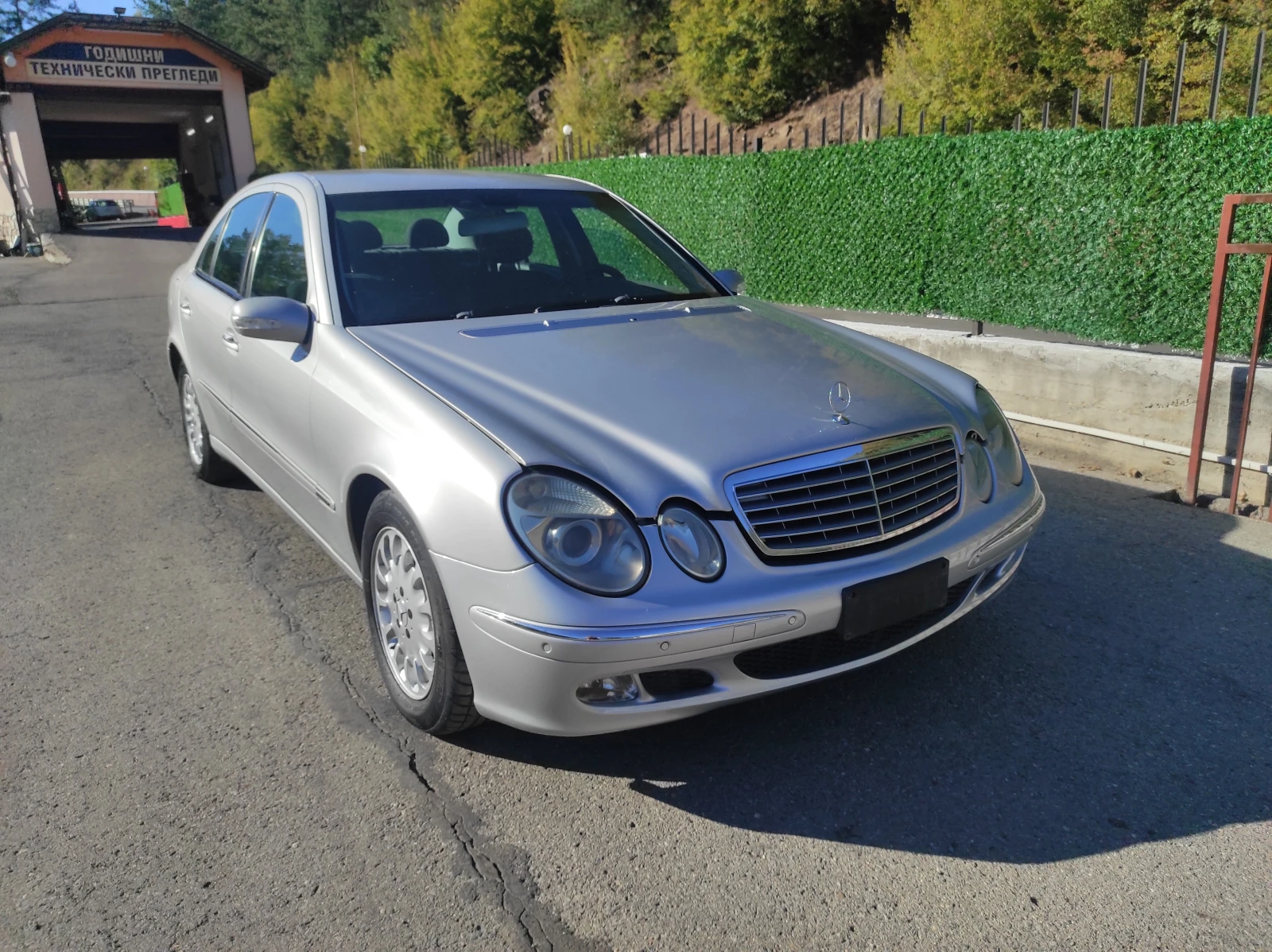 Mercedes-Benz E 270 Elegance - изображение 2