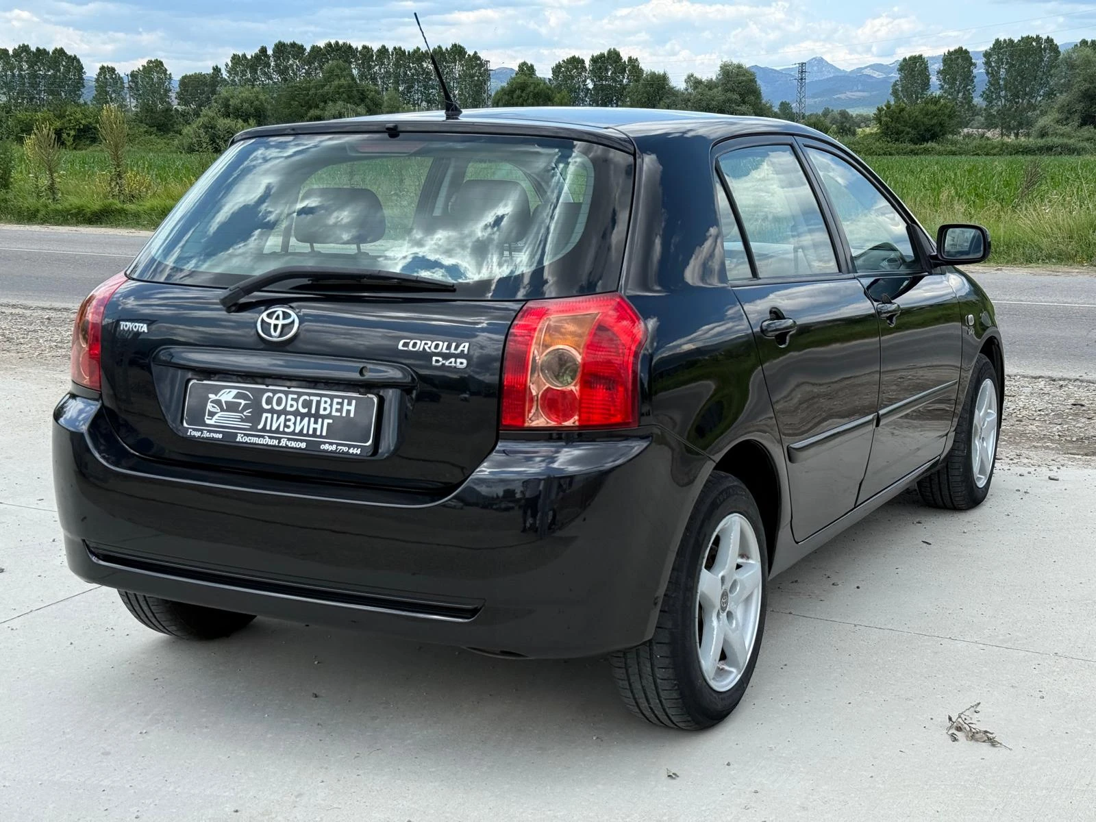 Toyota Corolla 1.4 D4D Климатик/Собствен лизинг - изображение 4